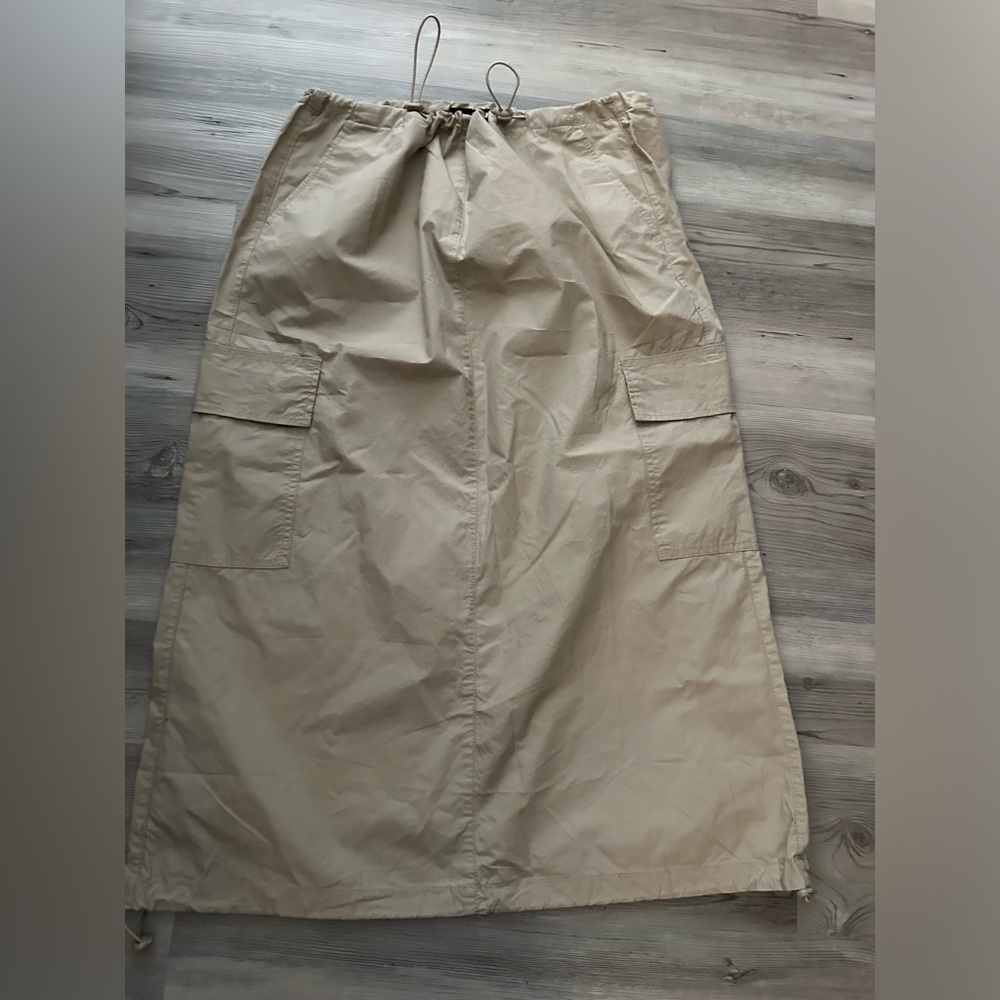 Khaki cargo skirt